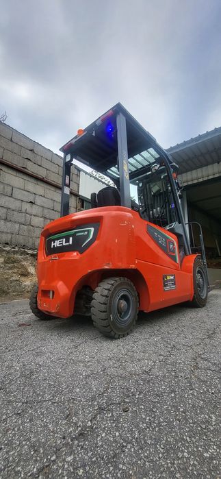 Empilhador 3500kg! Novo! Bateria lítio! Garantia!