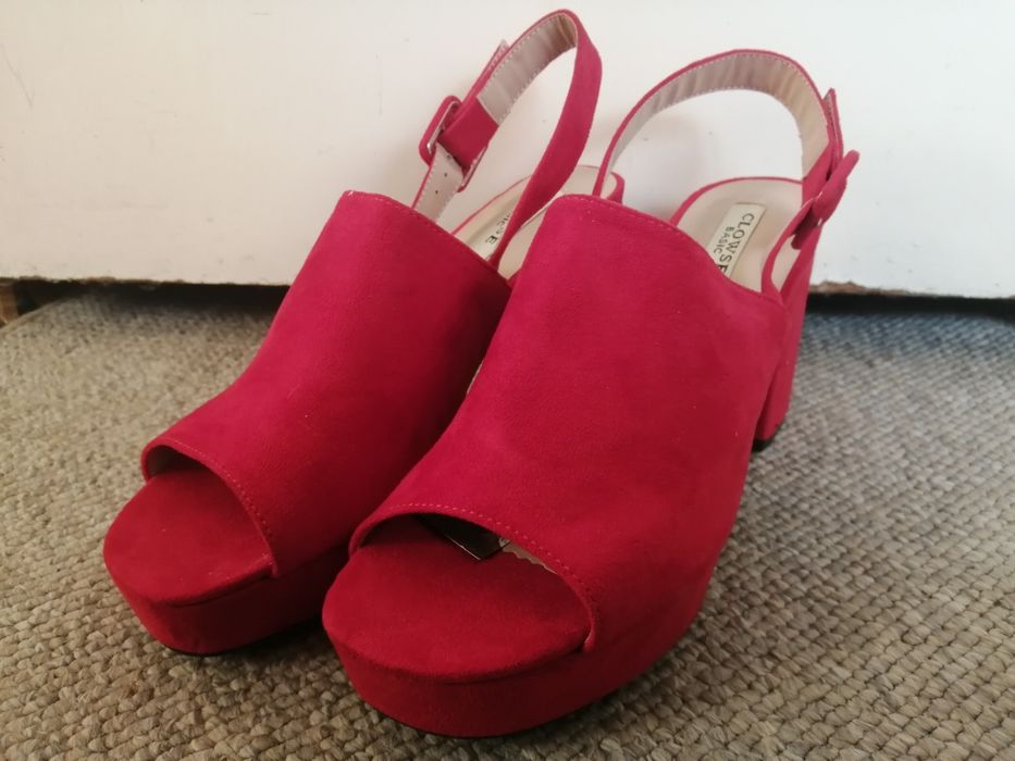 Buty damskie na obcasie CLOWSE BASIC