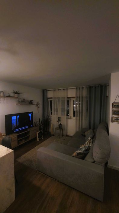 Arrenda-se T2 totalmente renovado