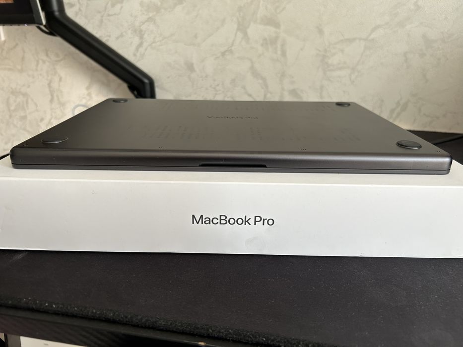 macbook pro m3 pro 36 - Купить электронику - Цены на OLX.ua