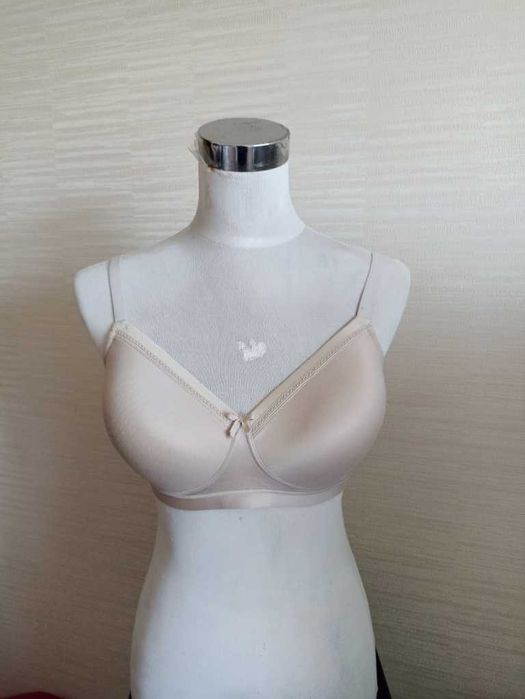 Marks & Spencer EUR 75D Бюстгальтер поролон без косточки бежевый