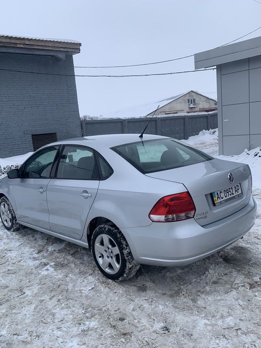 Volkswagen Polo 2012 1,6 бенз.