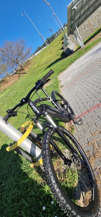 Bicicleta BTT Elétrica Rockrider E-ST 500 PRETO est500.