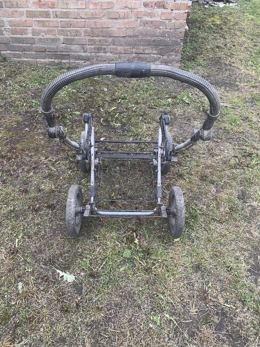Продам коляску дитячю ціна договірна