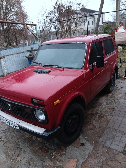 ВАЗ 2121 автомобіль