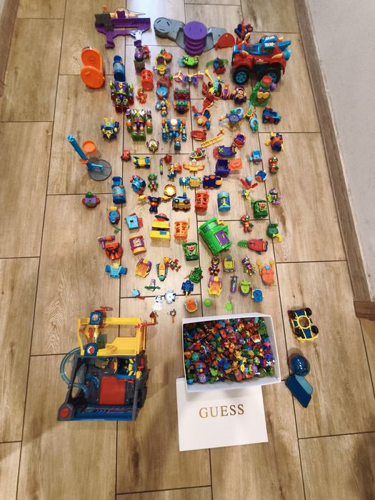 Super zings piratix zabawki plus duzo figurek zestaw Kaboom city