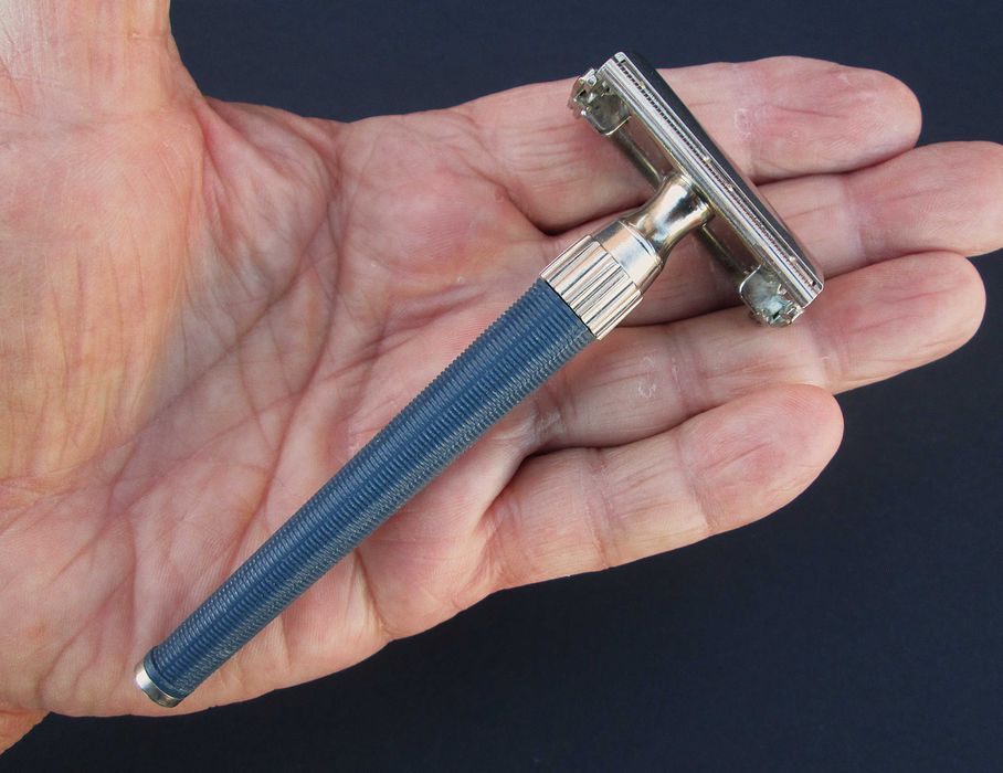 1974 (U2) GILLETTE Super Slim Twist Maquina de Barbear com Lamina