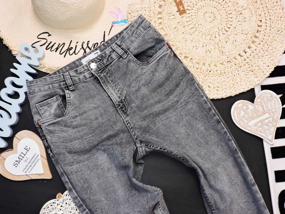 Sinsay Spodnie jeans trech Push Up 40