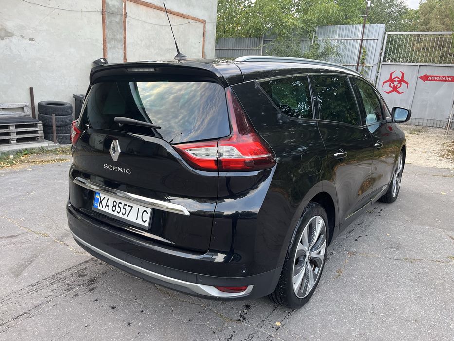 Renault Scenic 7 місць