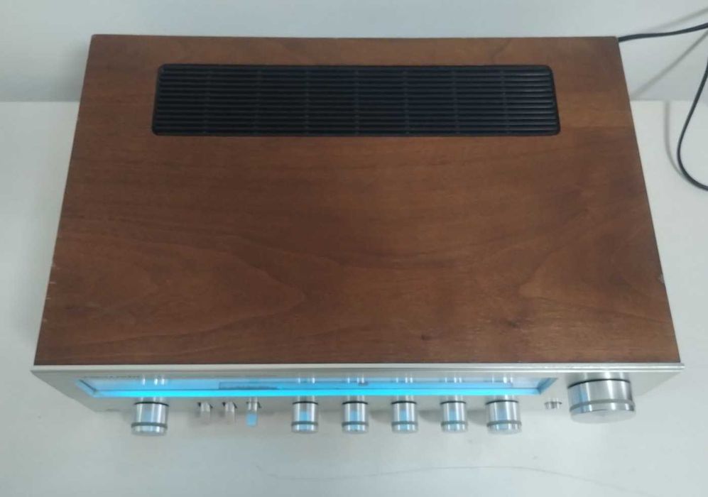 Стерео ресивер  Realistic STA-64.