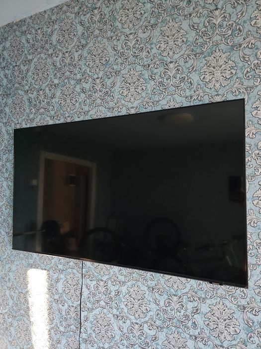 Телевізор Samsung UE50AU8000