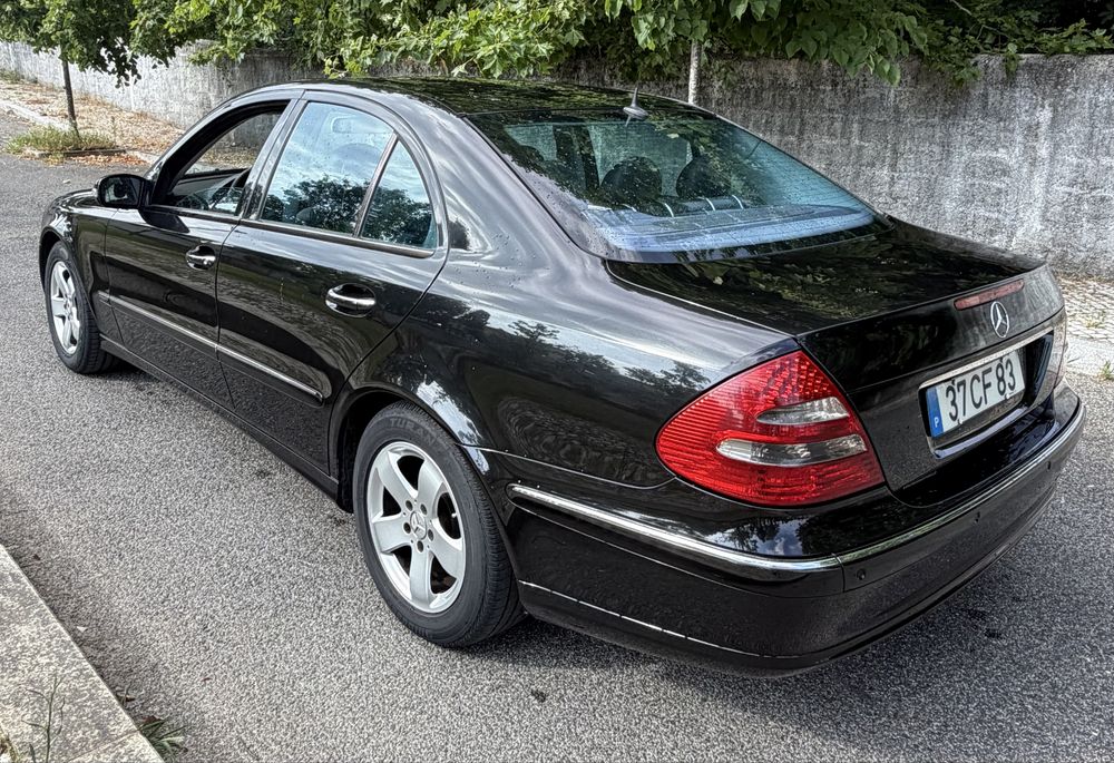 Mercedes-benz E220 cdi