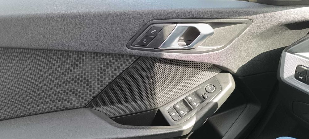 BMW Série 1 118i F40 Auto 2022 Full Extras