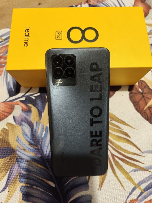 Sprzedam realme 8 pro.