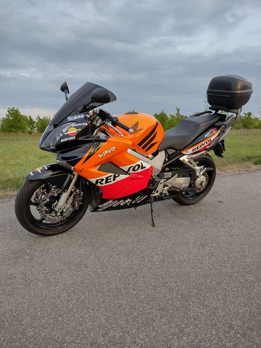 Honda VFR 800 VTEC