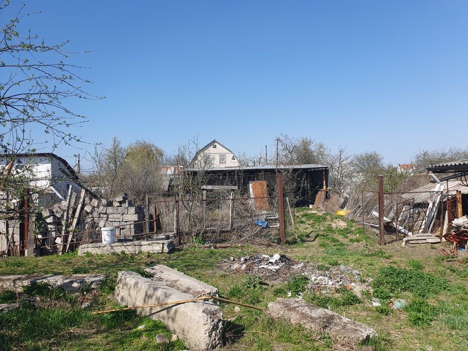 Продається Княжичі 2 будинки з ділянкою 90 соток