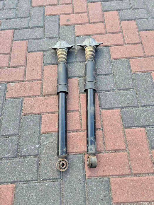 задні стойки Volkswagen Tiguan 2007-2015