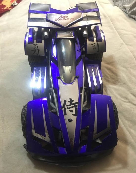Carro Telecomandado NIKKO SUPER DOMINATOR (1996)