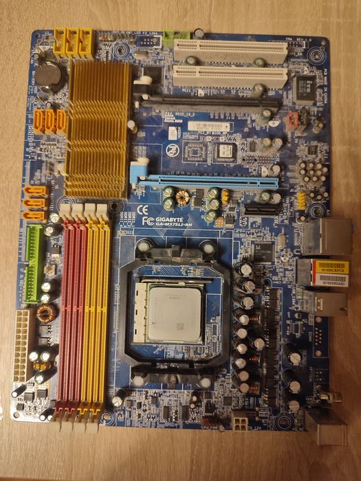 РОБОЧА AM2 материнська плата Gigabyte GA-M57SLI-RH  Athlon 64 x2 5000+