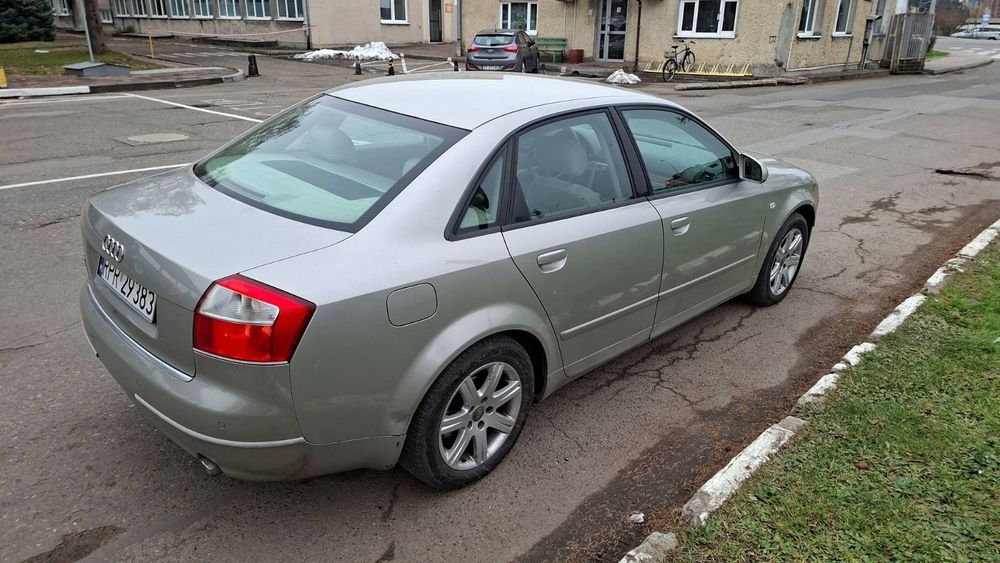 Ауді а4б6 2002року
