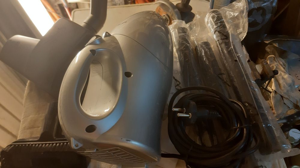 Aspirador como novo. Só experimentado