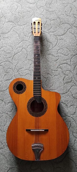 Gitara akustyczna