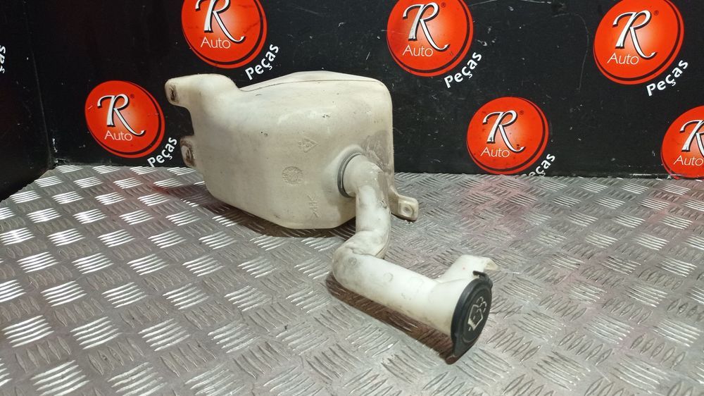 Reservatorio Da Agua Do Esguicho Rover 25 Hatchback (Rf)
