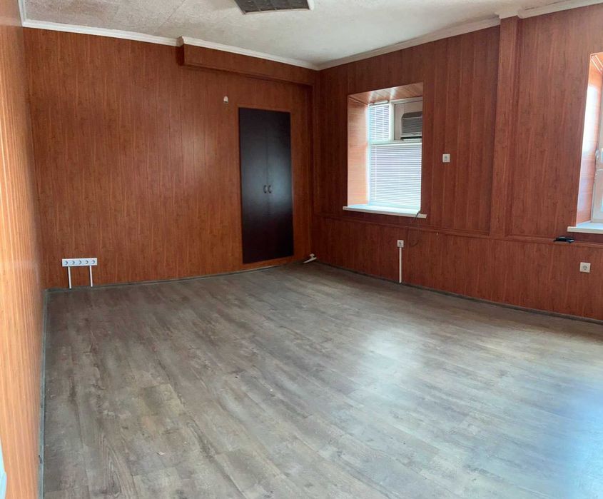 Офісні приміщення