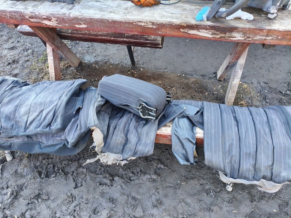 Materiał na łaty materiał tylnej kanapy podłokietnik Mercedes w124