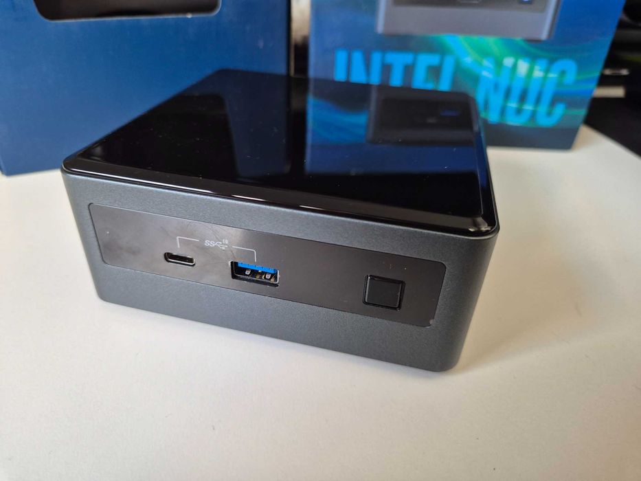 Mini komputer Intel Nuc