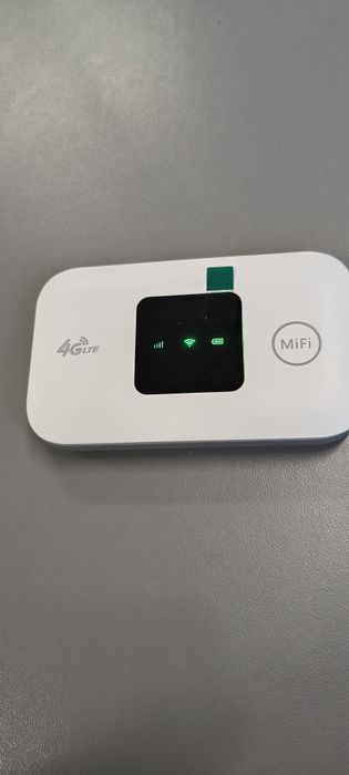 Router mobilny 4G LTE na kartę SIM wbudowany akumulator 2100 mAh