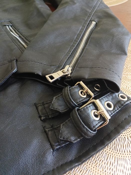 Czarna męska kurtka z eko skóry rozm. L