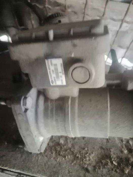 Запчастина рено магнум