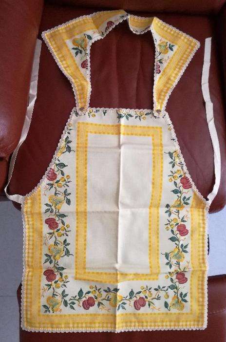 Aventais artesanais & Batas com bolso canguru