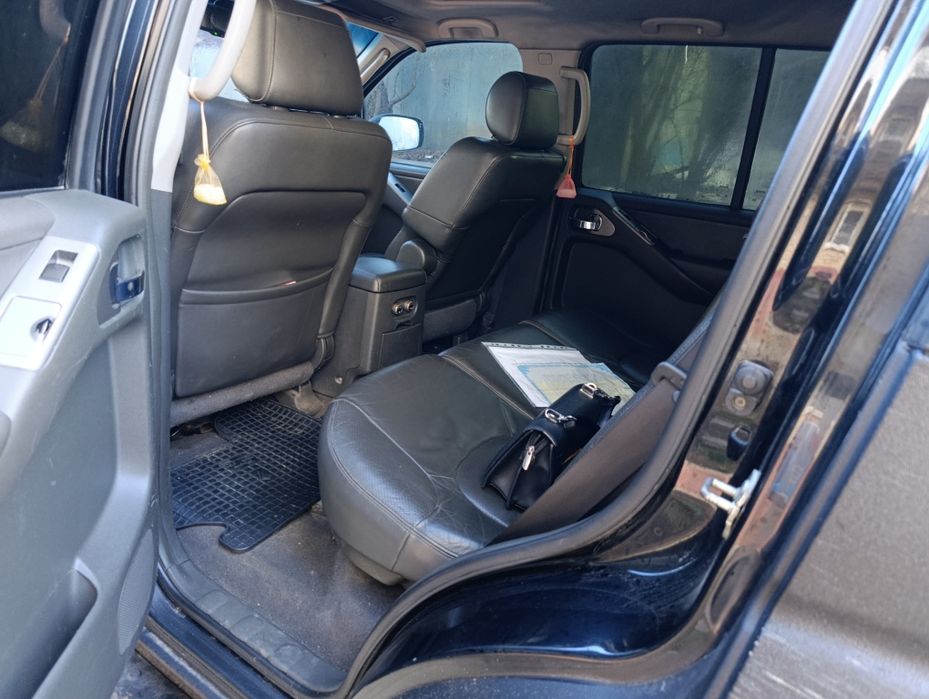 Ніссан патфайндер 2.5 тд 2004р