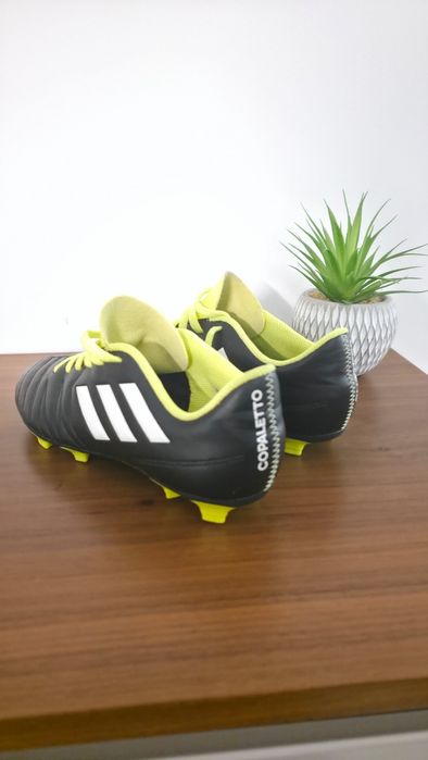 Chuteiras adidas 38