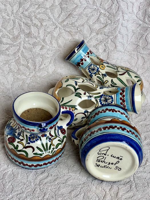 Par de castiçais em cerâmica artesanal vintage