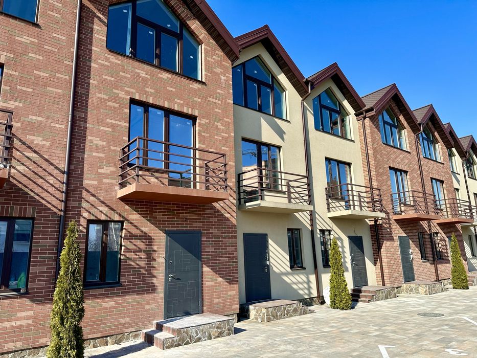 Таунхаус трьохповерховий 124m2 єОселя Ходосівка Лісники Обухівський р.