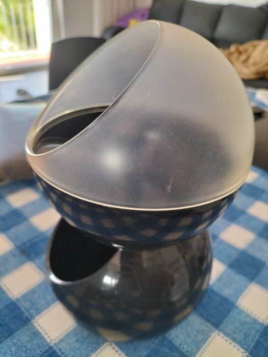 Capsule holder, like new64751828201987122