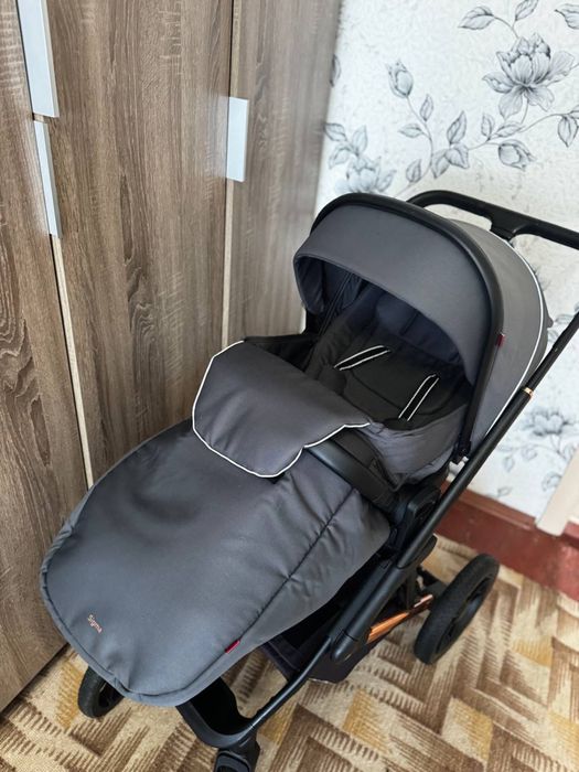 Продам детскую коляску