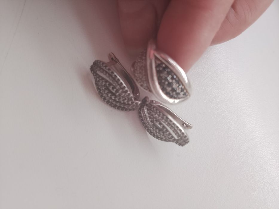 Срібні прикраси гарний стан