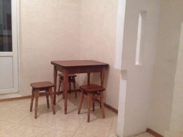 САМАЯ БОЛЬШАЯ СЕТЬ ХОСТЕЛОВ В КИЕВЕ Все районы Без  % Общежитие Хостел