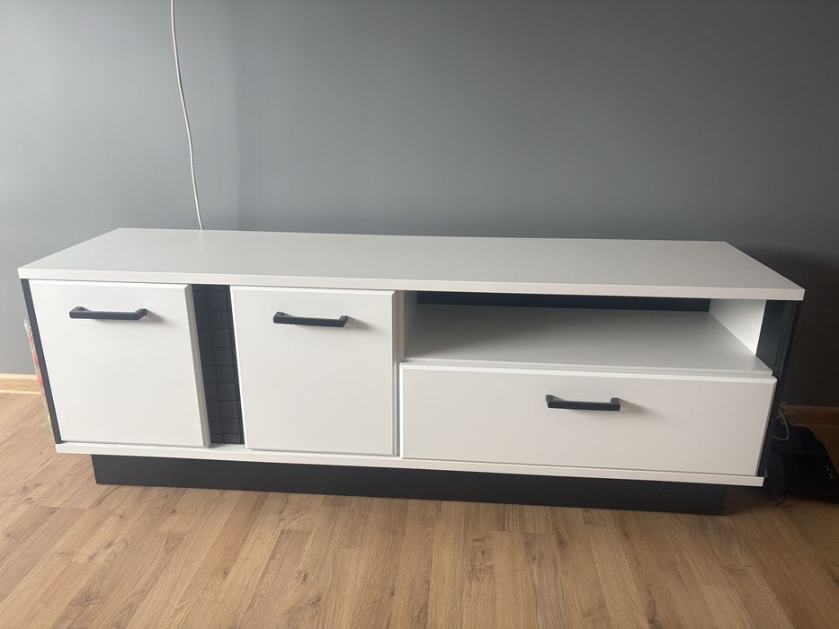 Biały Zestaw meblowy z podświetleniem led