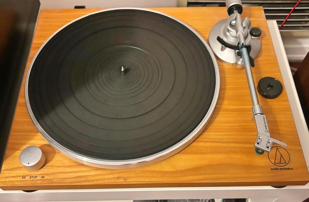 Gira discos Audio Technica LPW3OTK Manual de Tração por Correia