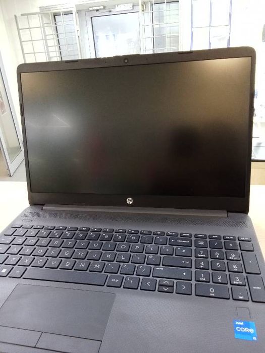 Ноутбук HP 250 g9
