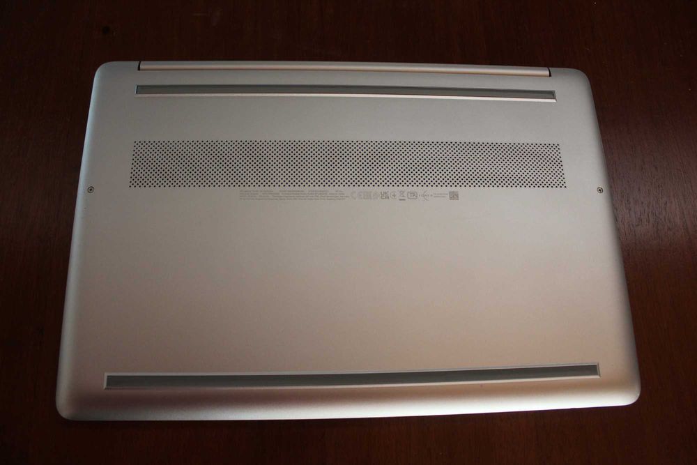 Computador portátil HP + teclado e rato sem fios436852484903413763