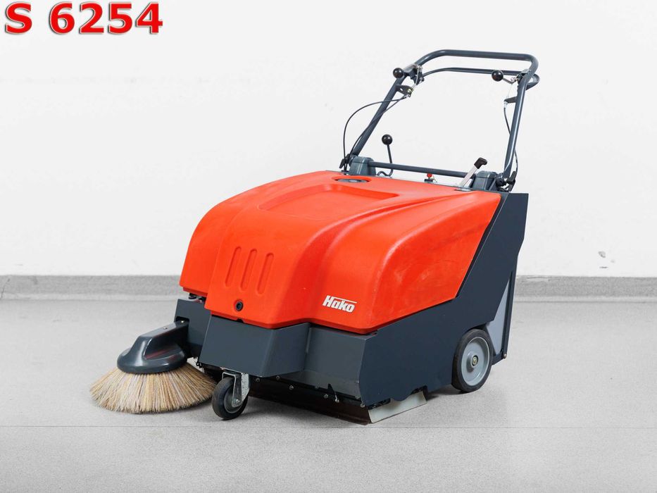 Zamiatarka Hako Sweepmaster B800 NOWE BATERIE 2019r 4350m²/h 11000 netto
