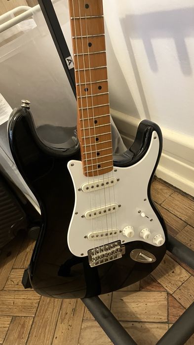 Guitarra Squier Classic Vibe 50s