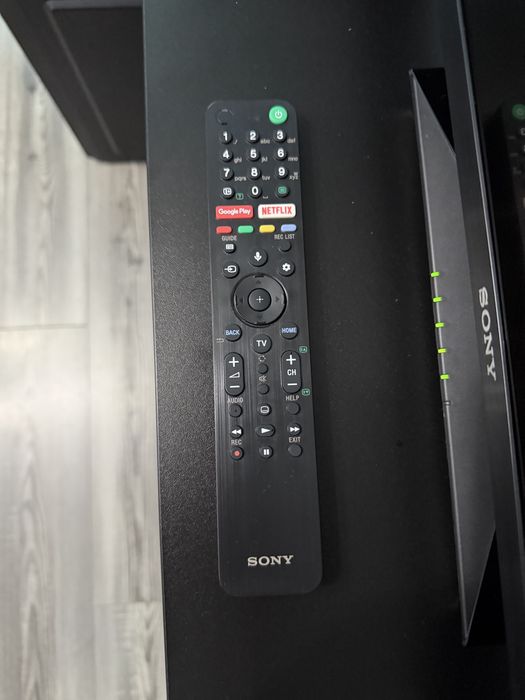 Продам телевізор Sony KD-43XH8096