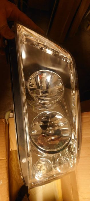Lampa przód volkswagen T5 nowa depo